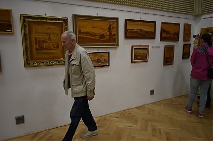DSC_0020~2.JPG